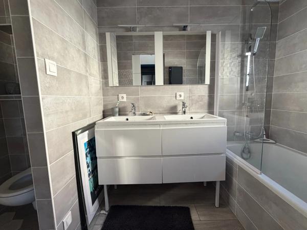 CORPE (85) CALME ABSOLU VILLA 2009 PLAIN PIED GRAND CONFORT AVEC PISCINE DOUBLE GARAGE SUR 1068M² CLOS