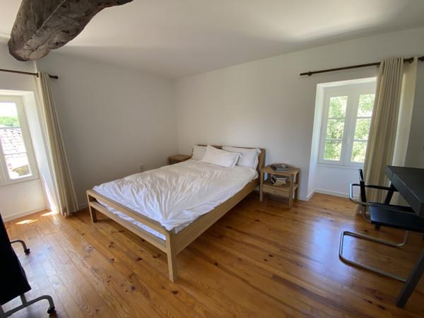 Bourg-de-Visa (82190) TARN ET GARONNE BOURG DE VISA Authentique maison en pierre avec 4 chambres, grange et piscine 4857m2 jardin