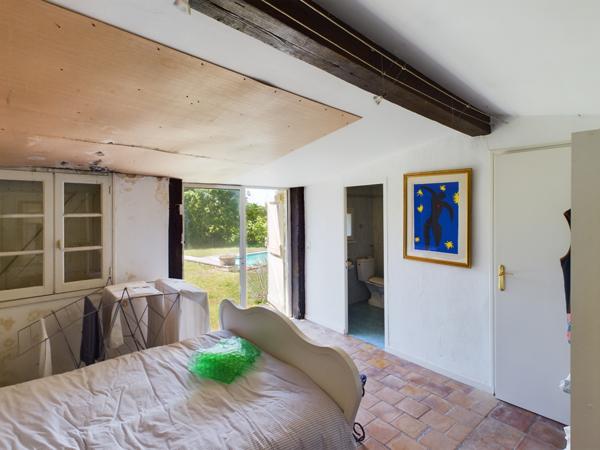 Bourg-de-Visa (82190) TARN ET GARONNE BOURG DE VISA Authentique maison en pierre avec 4 chambres, grange et piscine 4857m2 jardin