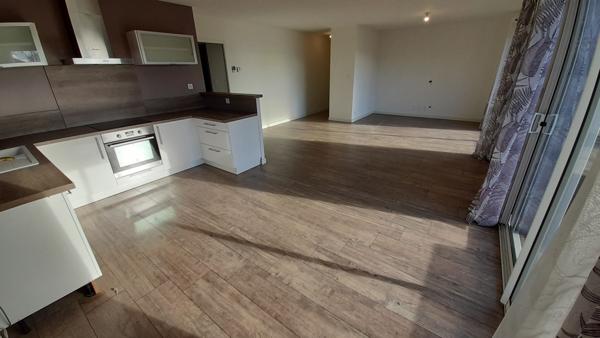 Location Maison90,06 m² - 4 Pièces - CALMONT (12450)