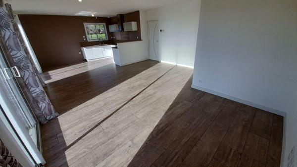 Location Maison90,06 m² - 4 Pièces - CALMONT (12450)