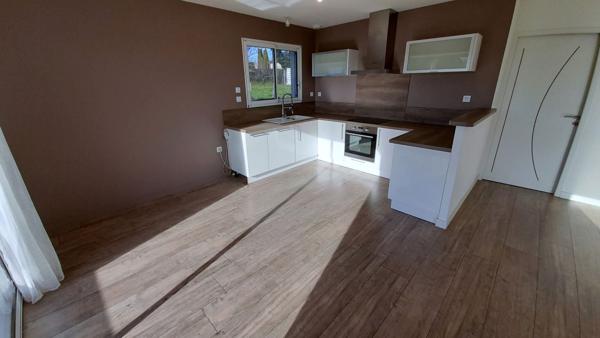 Location Maison90,06 m² - 4 Pièces - CALMONT (12450)