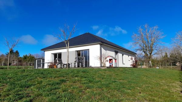 Location Maison90,06 m² - 4 Pièces - CALMONT (12450)