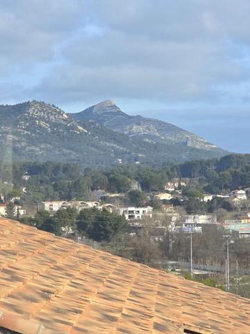 La Penne-sur-Huveaune (13821) Maison 140m2 Parcelle 400m2