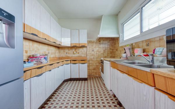 Maison à vendre    5 pièces • 109 m2 Pessac