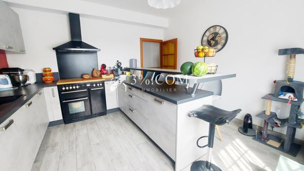 Secteur Friville : Joli pavillon sans travaux avec piscine. 5 CH . 162 m² hab. Terrain 1100 m². Friville-Escarbotin (80130)