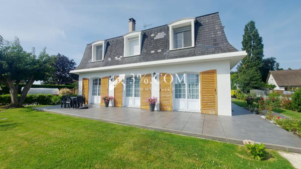 Secteur Friville : Joli pavillon sans travaux avec piscine. 5 CH . 162 m² hab. Terrain 1100 m². Friville-Escarbotin (80130)