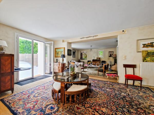 Maison de plus de 270M2 à vendre 9 pièces-5 chambres-piscine- HABAS (40)