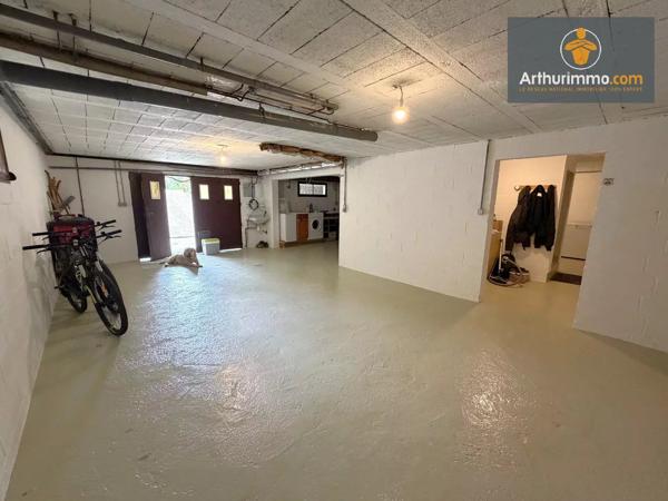 Vente                                                      Maison
                        
                     6 pièces                      155 m2                     à Jaux