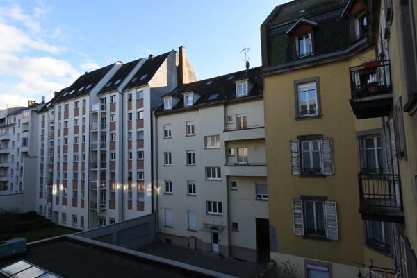 Appartement à vendre T 4 / 5 : 67000 STRASBOURG - HALLES : 102,60 m2 - 2e étage - Cave - 5 mn Pl Kléber / Gare TGV
