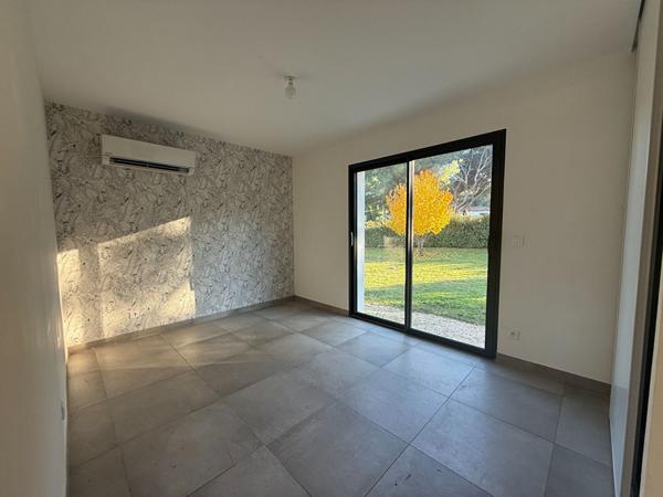 Villa 4 pièces- Saint Mitres les Remparts