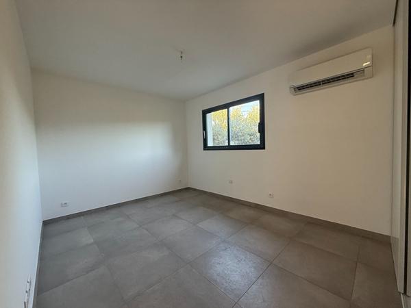 Villa 4 pièces- Saint Mitres les Remparts