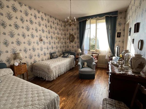 Maison à vendre |  Peyrat-de-Bellac |  4 pièces | 118 m²