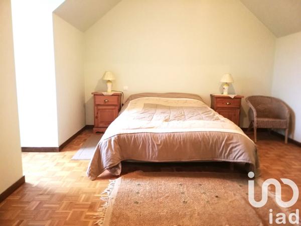 Maison traditionnelle 5 pièces de 120 m² à Courville-sur-Eure (28190)