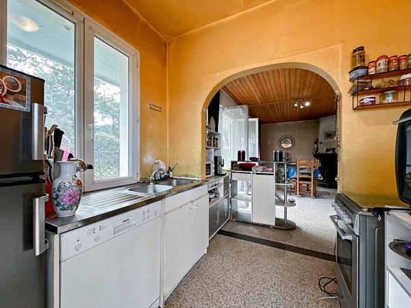 Maison face à la forêt - GROS POTENTIEL BÂTI