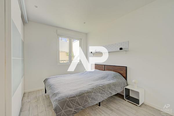 Maison Rueil Malmaison 5 pièce(s) 126 m2 1 040 000 € **  - Référence  19896