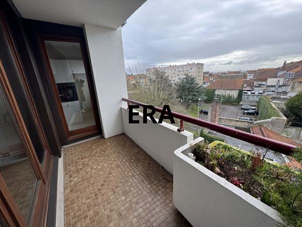 Appartement de 81m2, 2 chambres avec balcon / garage + place de stationnement