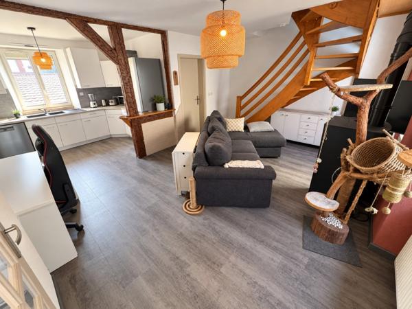 GUEBWILLER – Duplex rénové 54,59 m² avec extérieur, cave et stationnements