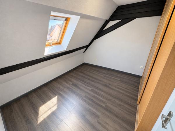 GUEBWILLER – Duplex rénové 54,59 m² avec extérieur, cave et stationnements
