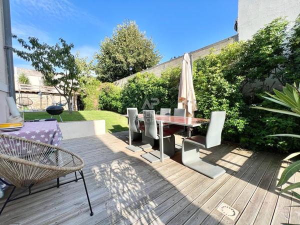 Maison Houilles 8 pièce(s) 130 m2 699 000 € **  - Référence  641