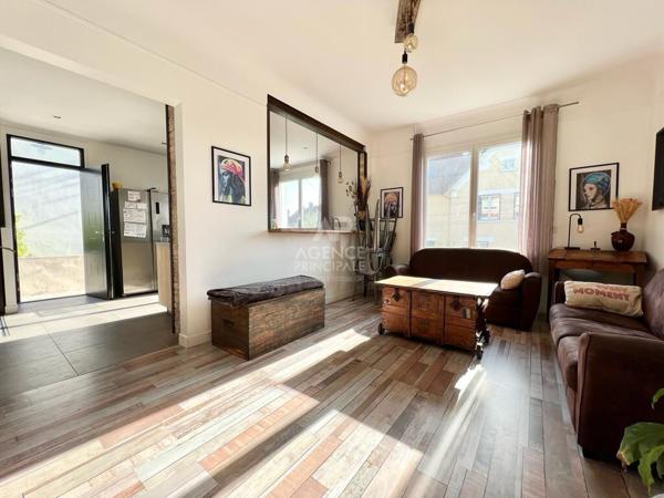 Maison Houilles 8 pièce(s) 130 m2 699 000 € **  - Référence  641