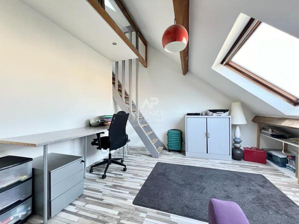 Maison Houilles 8 pièce(s) 130 m2 699 000 € **  - Référence  641