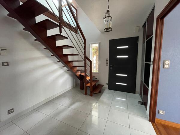 A vendre à Ploeren kerthomas maison contemporaine 6 pièces vie de plain pied garage