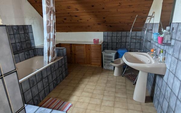 Maison à vendre    6 pièces •  Nogent-sur-Vernisson