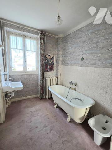 Maison de Maître avec sa dépendance 