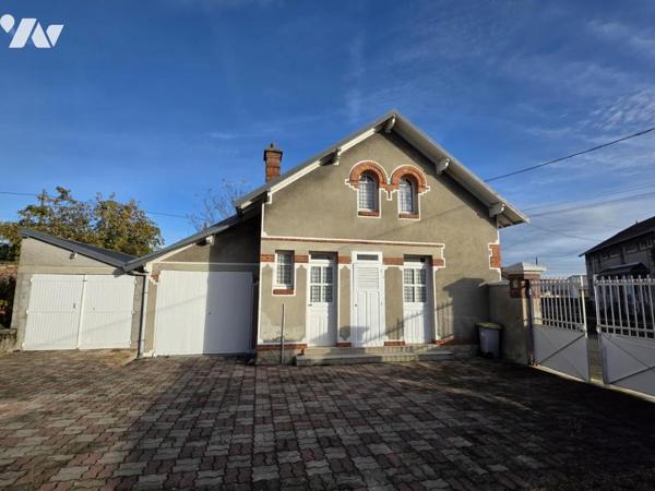 Maison de Maître avec sa dépendance 