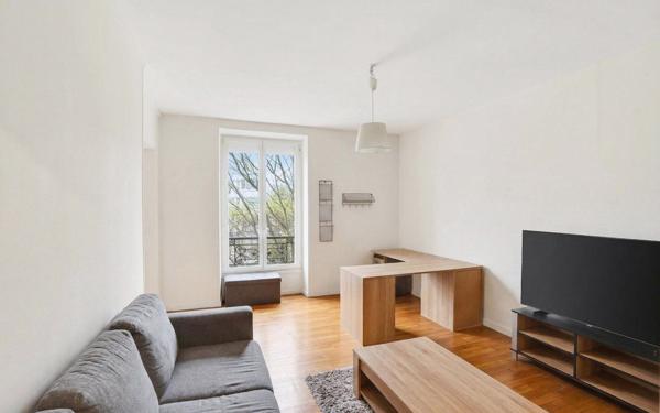 Appartement à vendre    2 pièces • 39,70 m2 Paris 13