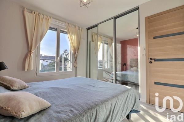 Maison traditionnelle 7 pièces de 130 m² à Gretz-Armainvilliers (77220)