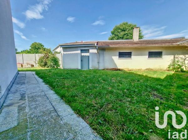 Maison traditionnelle 7 pièces de 130 m² à Gretz-Armainvilliers (77220)