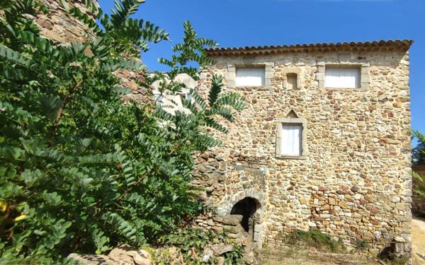 Maison à vendre    3 pièces •  La Bastide-d'Engras