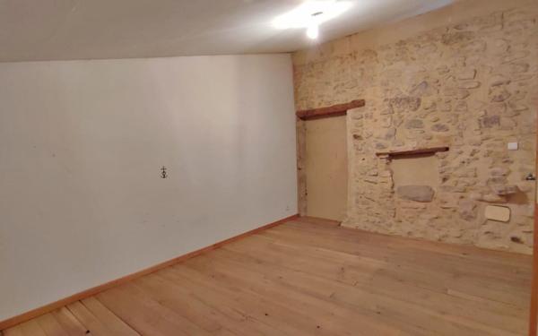 Maison à vendre    3 pièces •  La Bastide-d'Engras