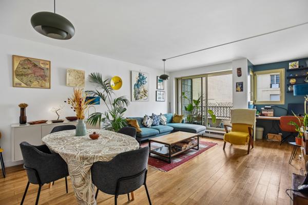Appartement
         3 pièces
        - 70 m² 870 000 € *