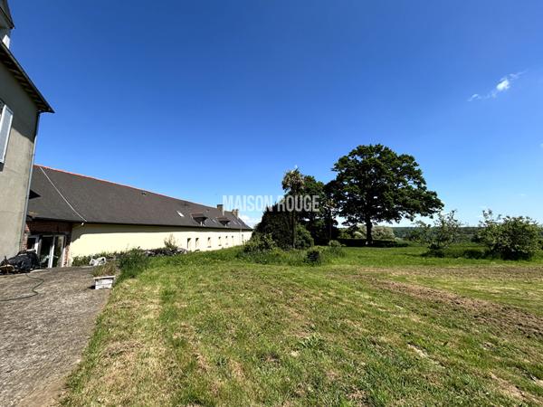 A vendre Manoir du 17ème de 425 m² environ plus 400 m² ( 5 logements indépendants) sur 11 hectares
