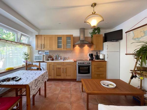 Loctudy Centre-ville, maison familiale 190 m2 avec appartement T2 attenant
