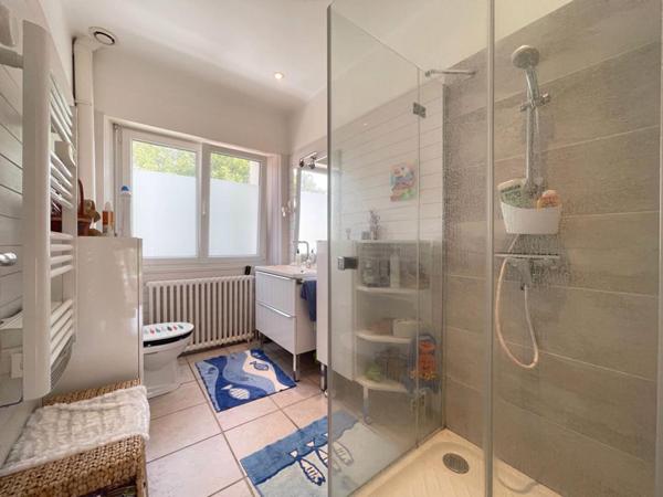 Loctudy Centre-ville, maison familiale 190 m2 avec appartement T2 attenant