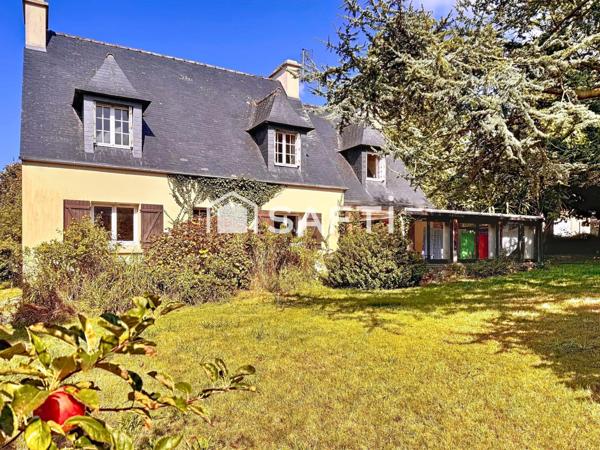 Maison 6 chambres, sous sol et grand jardin arboré