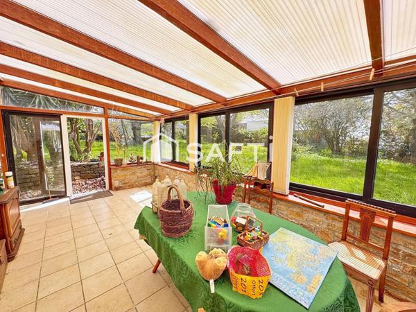 Maison 6 chambres, sous sol et grand jardin arboré