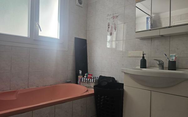 Maison à vendre    2 pièces •  Saint-Léger-lès-Domart