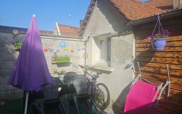 Maison à vendre    2 pièces •  Saint-Léger-lès-Domart