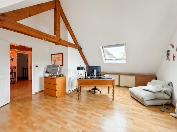 Maison 7 pièces avec terrain de 630 m² Igny  DPE C