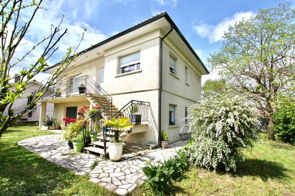 Maison à vendre 9 pièces LA LANDE DE FRONSAC (33)