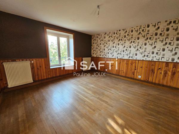 Immeuble à rénover avec 4 logements et un local professionnel (dentiste)