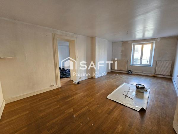 Immeuble à rénover avec 4 logements et un local professionnel (dentiste)