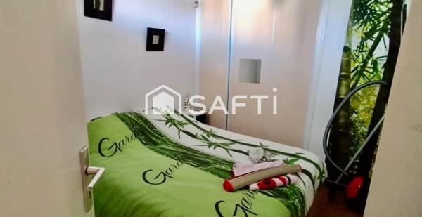 Appartement T3 avec terrasse, vue port