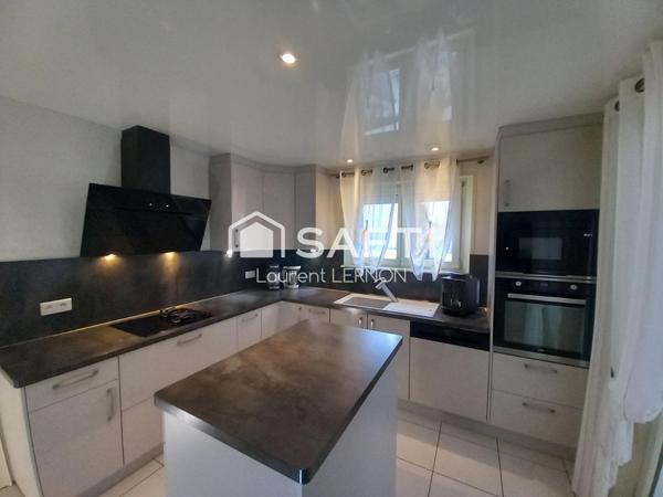 MAISON DE 173 M² SUR UN TERRAIN DE 1800 M²