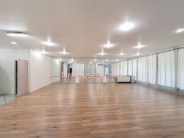 Commerce à vendre de 140 m²